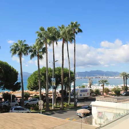 Superbe 2 Pieces - Premiere Ligne Croisette Cannes